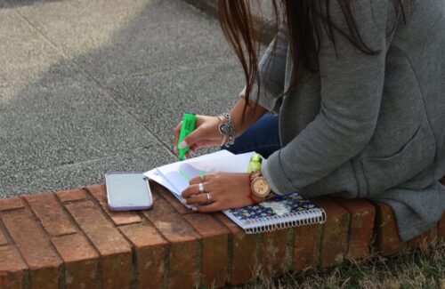 Hoy vence el plazo para inscribirse a las Becas Terciarias 2026