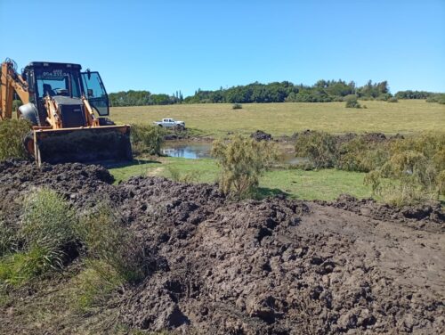 Comenzó la limpieza de aguadas en distintos establecimientos de Maldonado